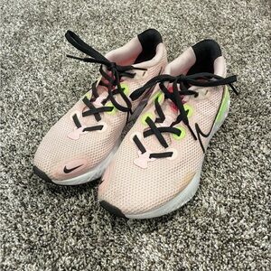 Nike Light Pink with Black and neon Running Shoes Sneakers Women’s 7.5